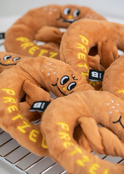 BITE ME 蝴蝶結結