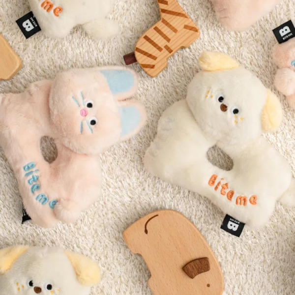 BITE ME 搖兔兔 造型玩具