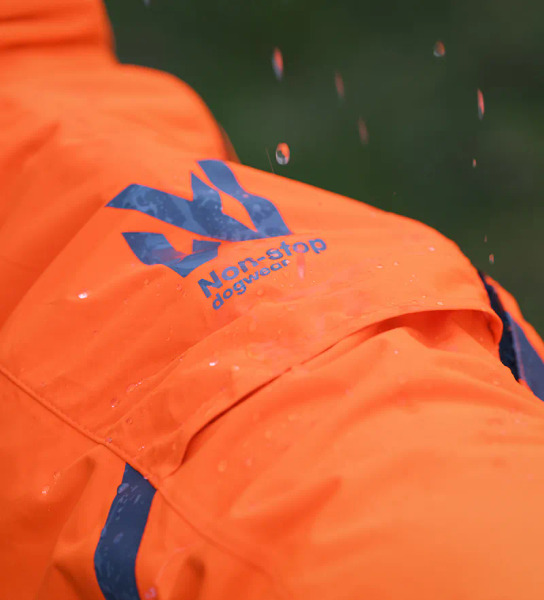 Non-stop FJORD 彈性機能四腳雨衣