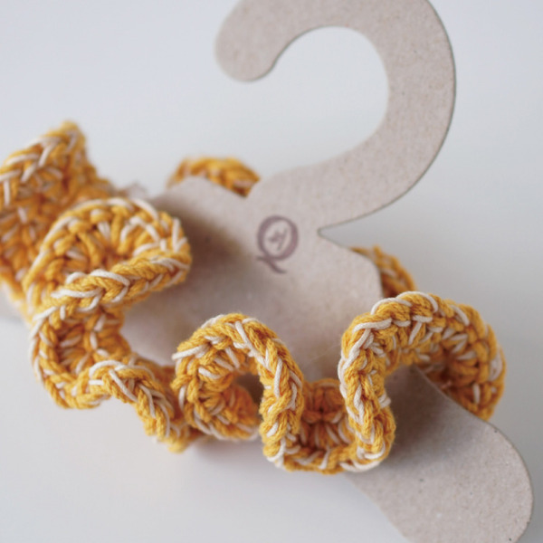 Qbabyxi pet 打摺雙色領巾