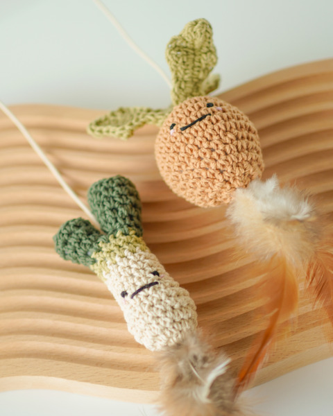 Qbabyxi pet 編織羽毛逗貓棒